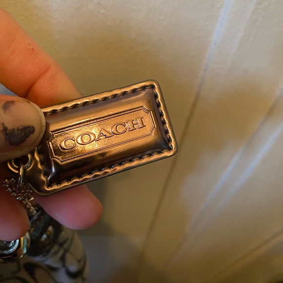 Coach Crossbody-like new excellent condition - Picture 6 of 11